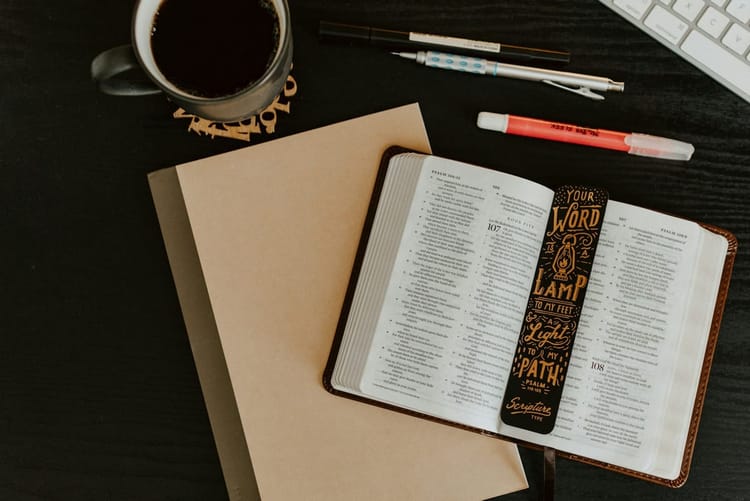 Studio Biblico: In lui viviamo, ci muoviamo, e siamo